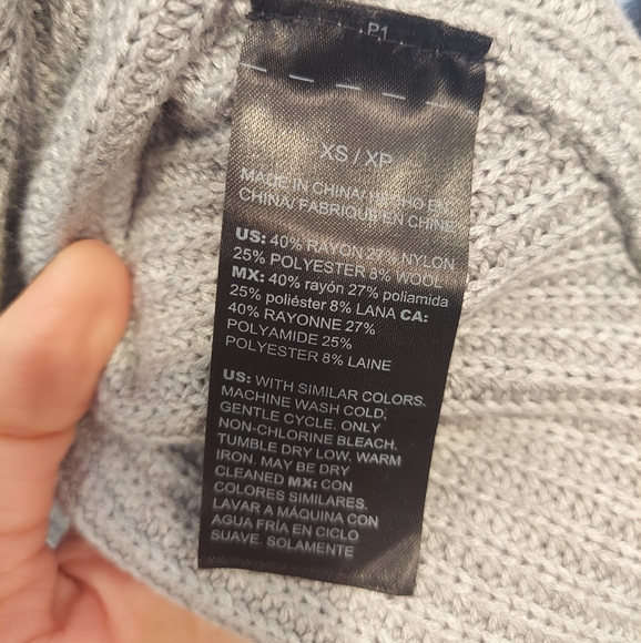 White House Black Market GRAY Button knit ribbed STRUCTURED CARDIGAN Sweater XS - Picture 9 of 11